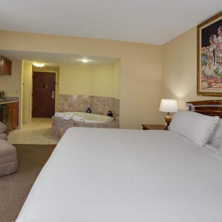 Holiday Inn Express & Suites Sebring By Ihg Buitenkant foto