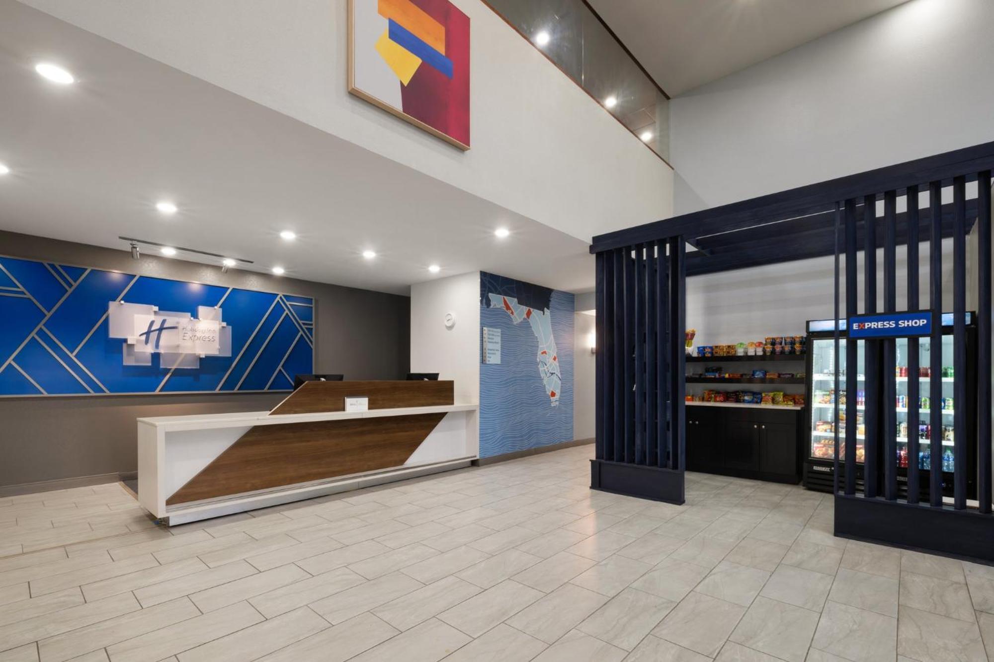 Holiday Inn Express & Suites Sebring By Ihg Buitenkant foto