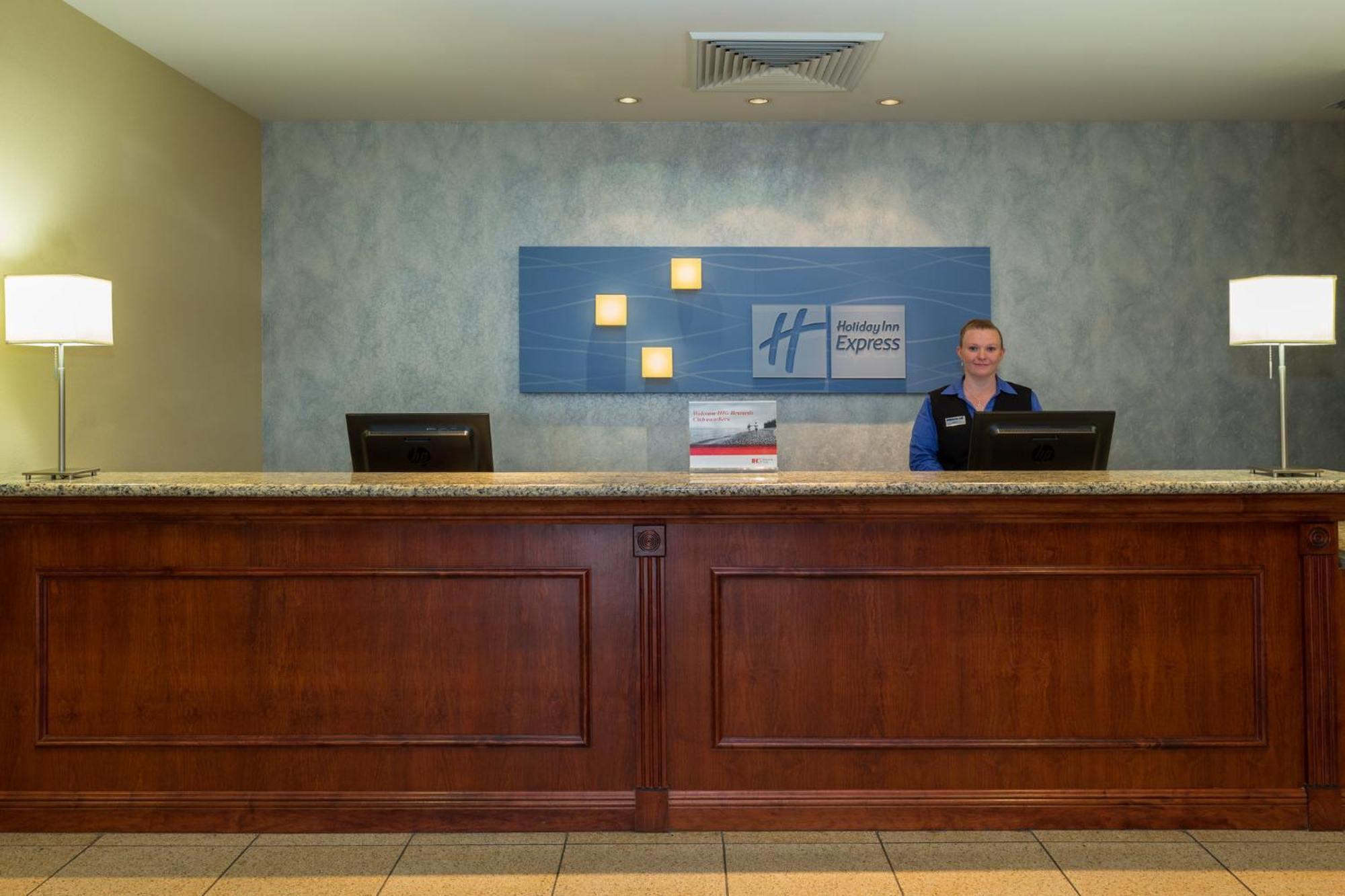 Holiday Inn Express & Suites Sebring By Ihg Buitenkant foto