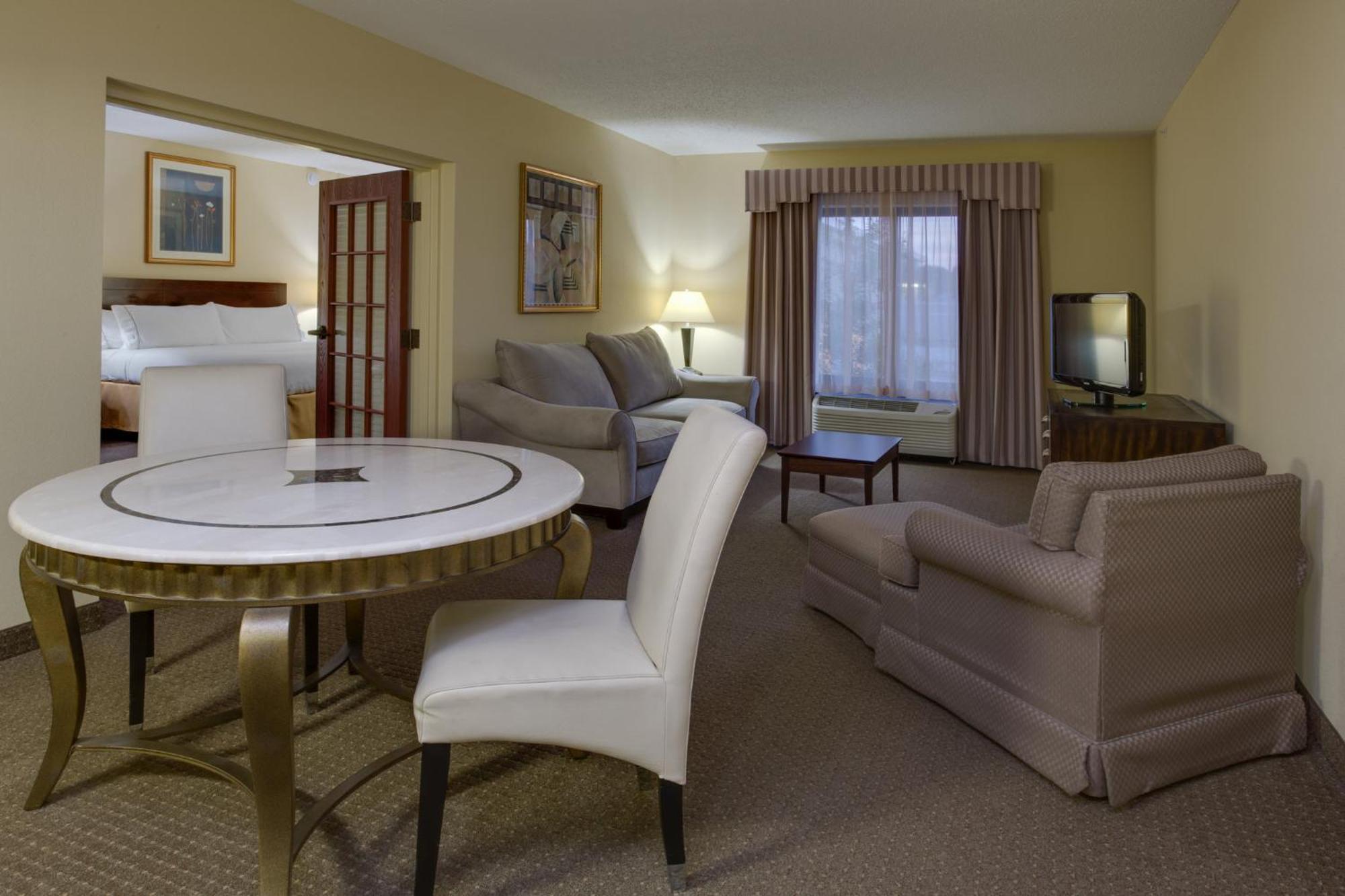 Holiday Inn Express & Suites Sebring By Ihg Buitenkant foto